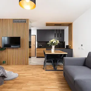 Ξενοδοχείο με διαμερίσματα Inpoint G15 Near Old Town & Kazimierz District & Parking Option, Krasków